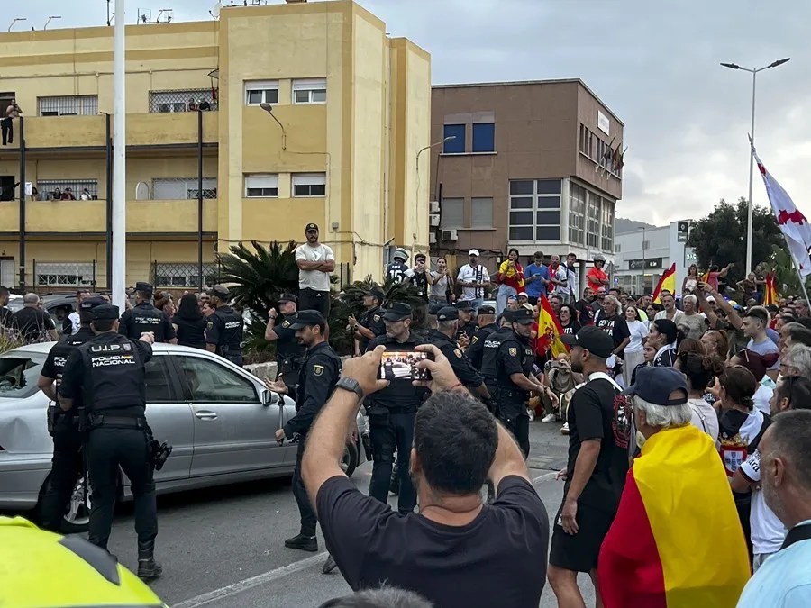 Imagen del ataque al coche de la diputada