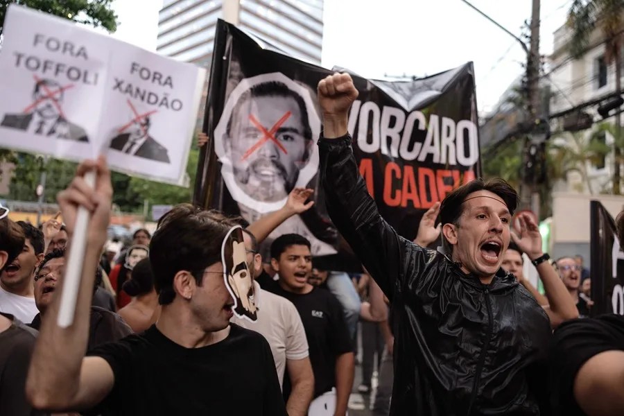 La corrupción radioactiva del Banco Master protagoniza la campaña electoral de Brasil