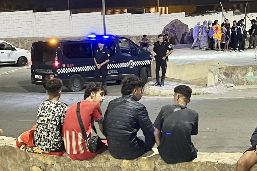CHABOLAS MIGRANTES CEUTA