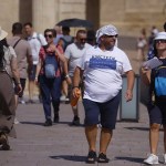 Varios turistas visitan Córdoba