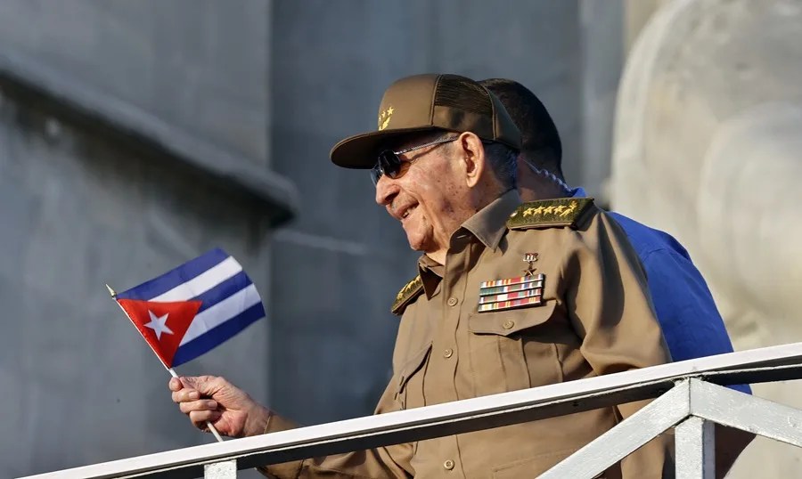 Raúl Castro participa en un acto público en Cuba tras los rumores sobre su estado de salud
