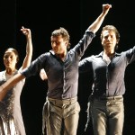 Marco Flores (d) durante un pase gráfico del espectáculo de danza 'Chanta la Mui' de Olga Pericet (i), en 2007.