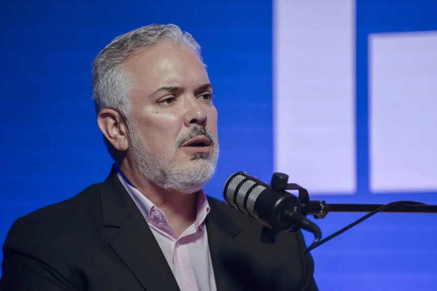 Duque califica como positivo el primer mes de De la Espriella en el Gobierno de Colombia
