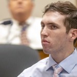 Un juez de Utah ordena que Tyler Robinson vaya a juicio por el asesinato de Charlie Kirk
