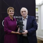 El presidente de la Academia de Cine, Fernando Méndez-Leite, acompañado de la presidenta de Navarra María Chivite, este miércoles en Madrid.