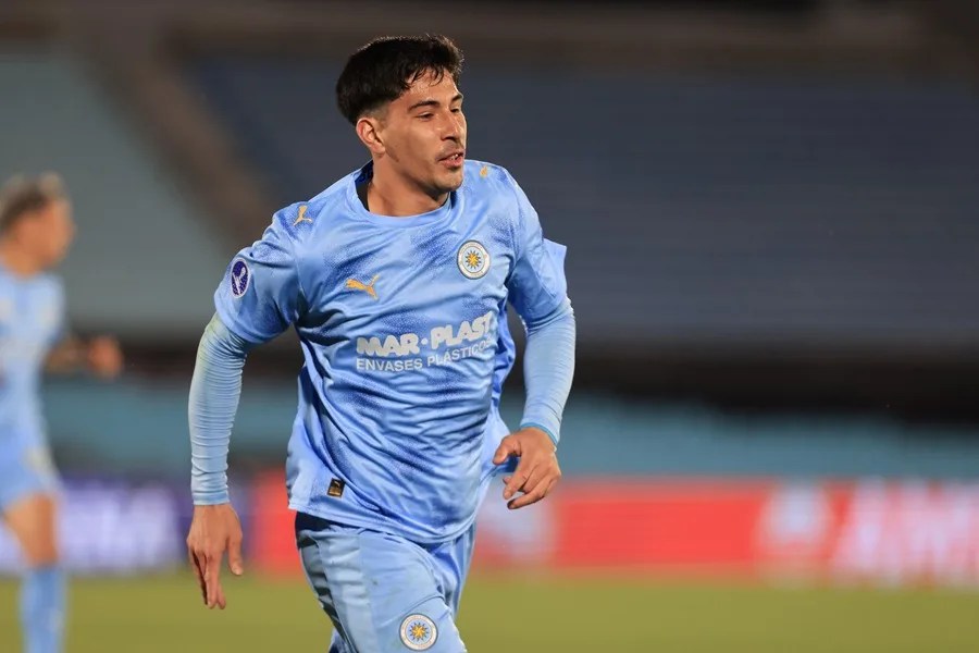 Montevideo City sorprende tras pasar a semifinales con goleada a Cienciano