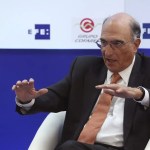 El exministro de Sanidad y de Defensa, Julian García Vargas