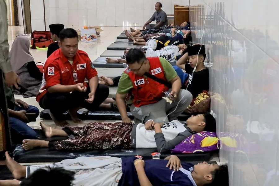 NIÑOS INTOXICADOS INDONESIA
