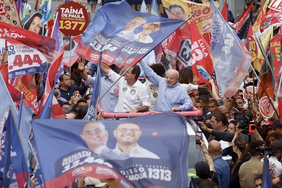 Lula dice que en la Presidencia de Brasil no hay espacio para los representantes de la milicia