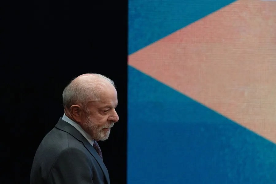 Lula sanciona una ley que impulsa la profesionalización del fútbol femenino en Brasil