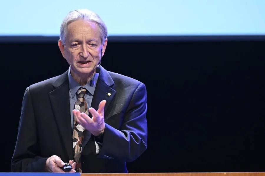 El premio Nobel Geoffrey Hinton.