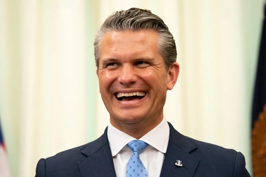 El secretario de Defensa, Pete Hegseth,