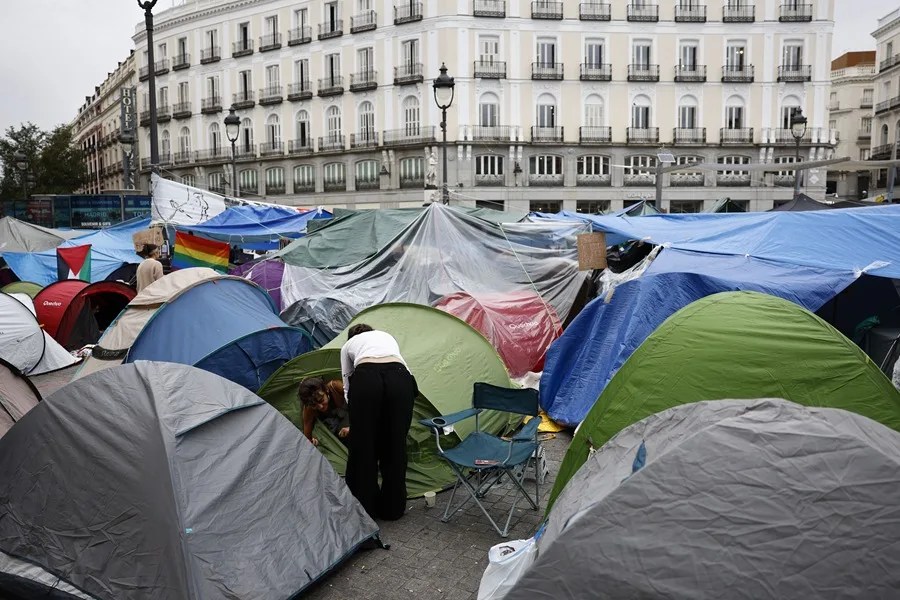 ACAMPADA PUERTA SOL
