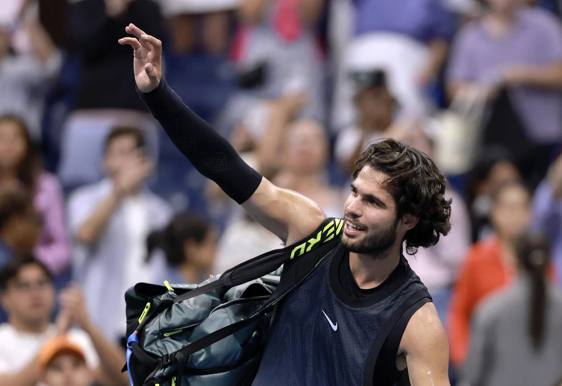 Carlos Alcaraz of Spain gestures after being defeated by Ben Shelton of the USA during the Men's Singles Quarterfinals of the US Open Tennis Championships at the USTA Billie Jean King National Tennis Center in Flushing Meadows, New York, USA, 09 September 2026. EFE/EPA/CRISTOBAL HERRERA-ULASHKEVICH