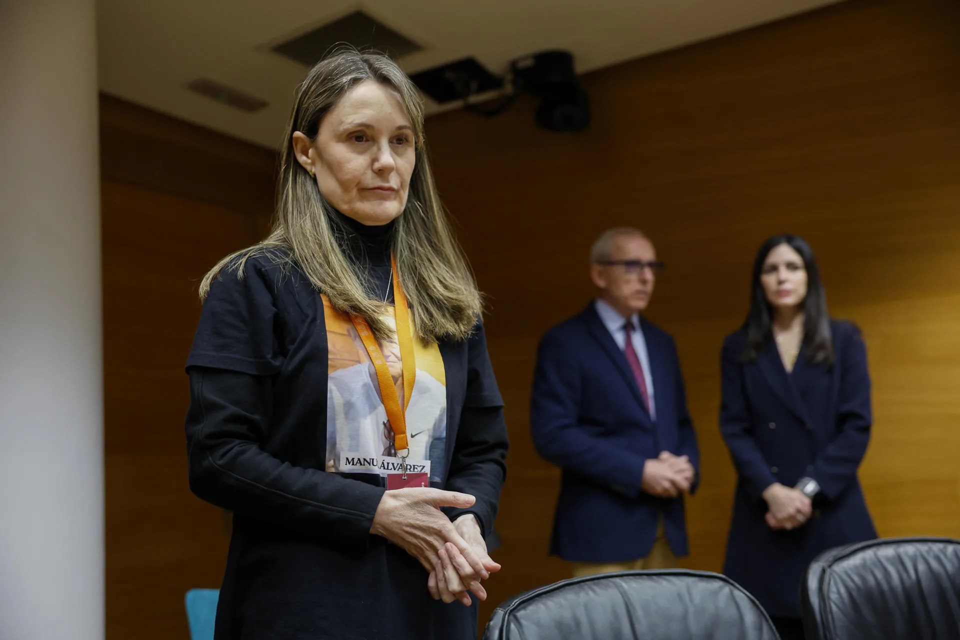 La presidenta de Asociación de Víctimas Mortales de la Dana, Rosa Álvarez, en la comisión de investigación sobre de la dana de Les Corts. EFE/Ana Escobar
