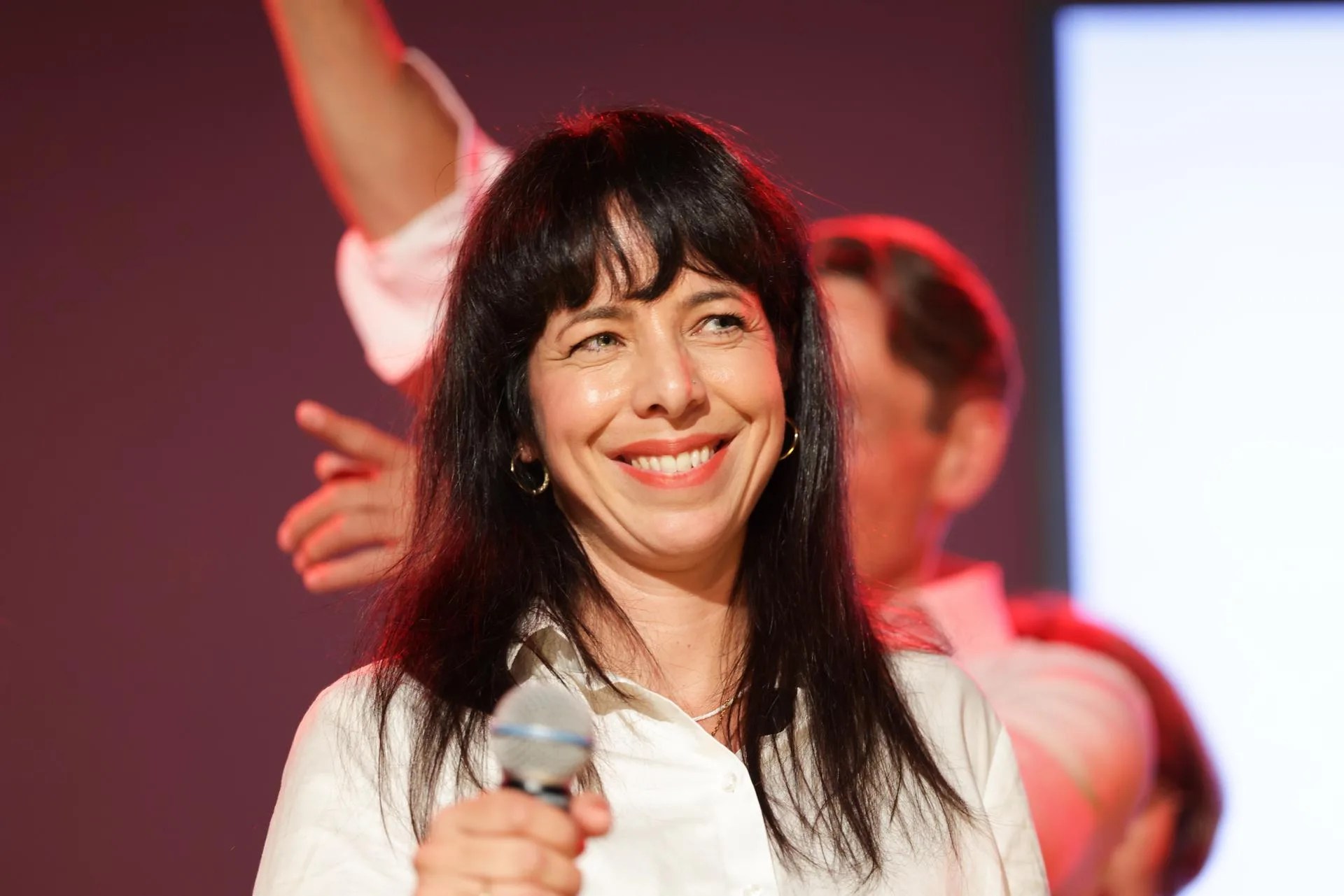 Top candidate for the Die Linke (The Left) party in the Berlin state election Elif Eralp reacts to exit polls during a Die Linke election party following the Berlin state election, in Berlin, Germany, 20 September 2026. EFE/EPA/CHRISTOPH RUTENKOLK
