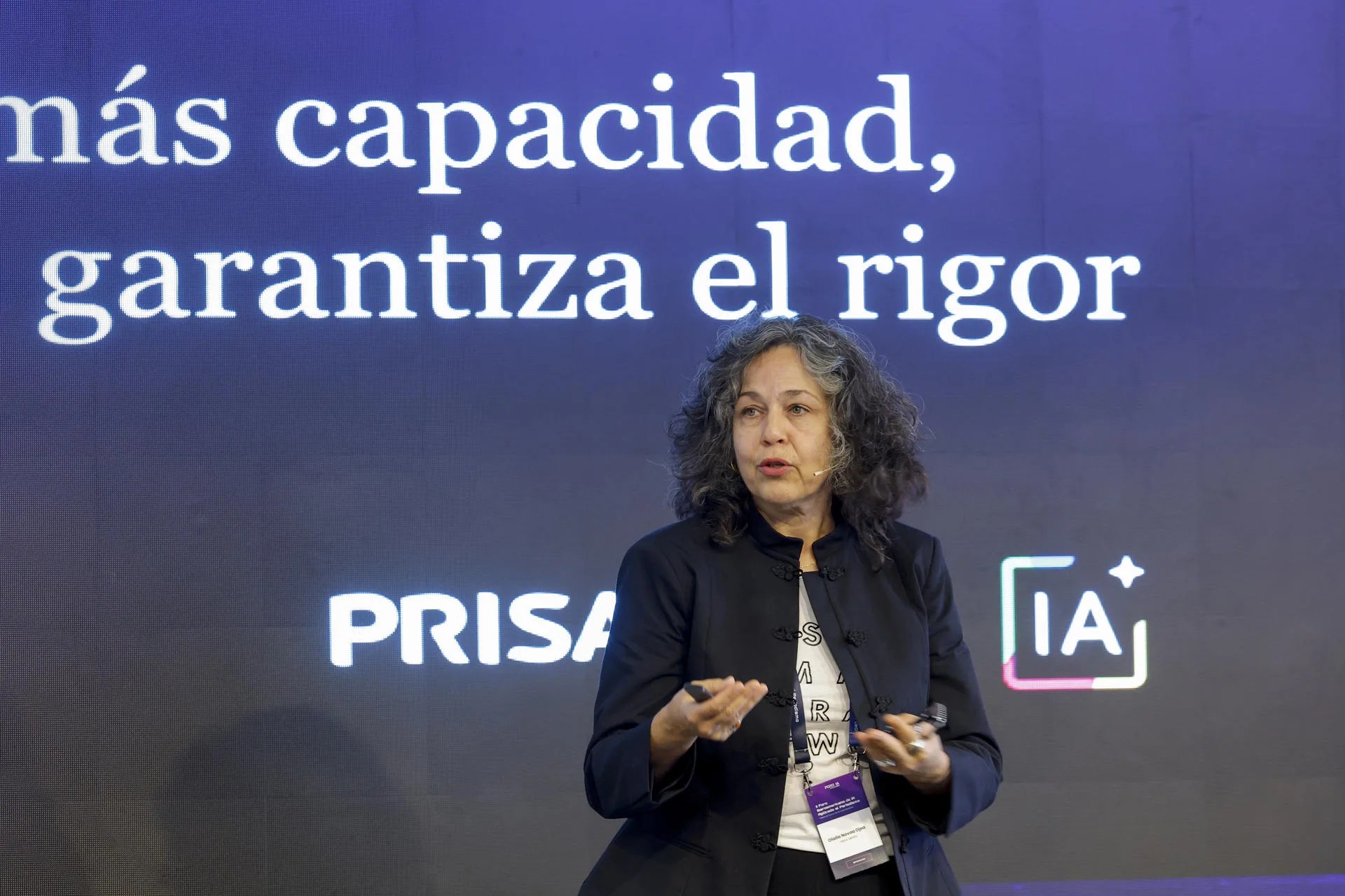 GRAFCVA6015. VALENCIA, 30/09/2026.- La directora de Inteligencia Artificial de PRISA Media, Olalla Novoa, durante el II Foro Iberoamericano de IA aplicada al Periodismo, en el que una treintena de responsables de grupos editoriales y empresas de comunicación analizan el presente y el futuro de la inteligencia artificial en el sector. EFE/Biel Aliño