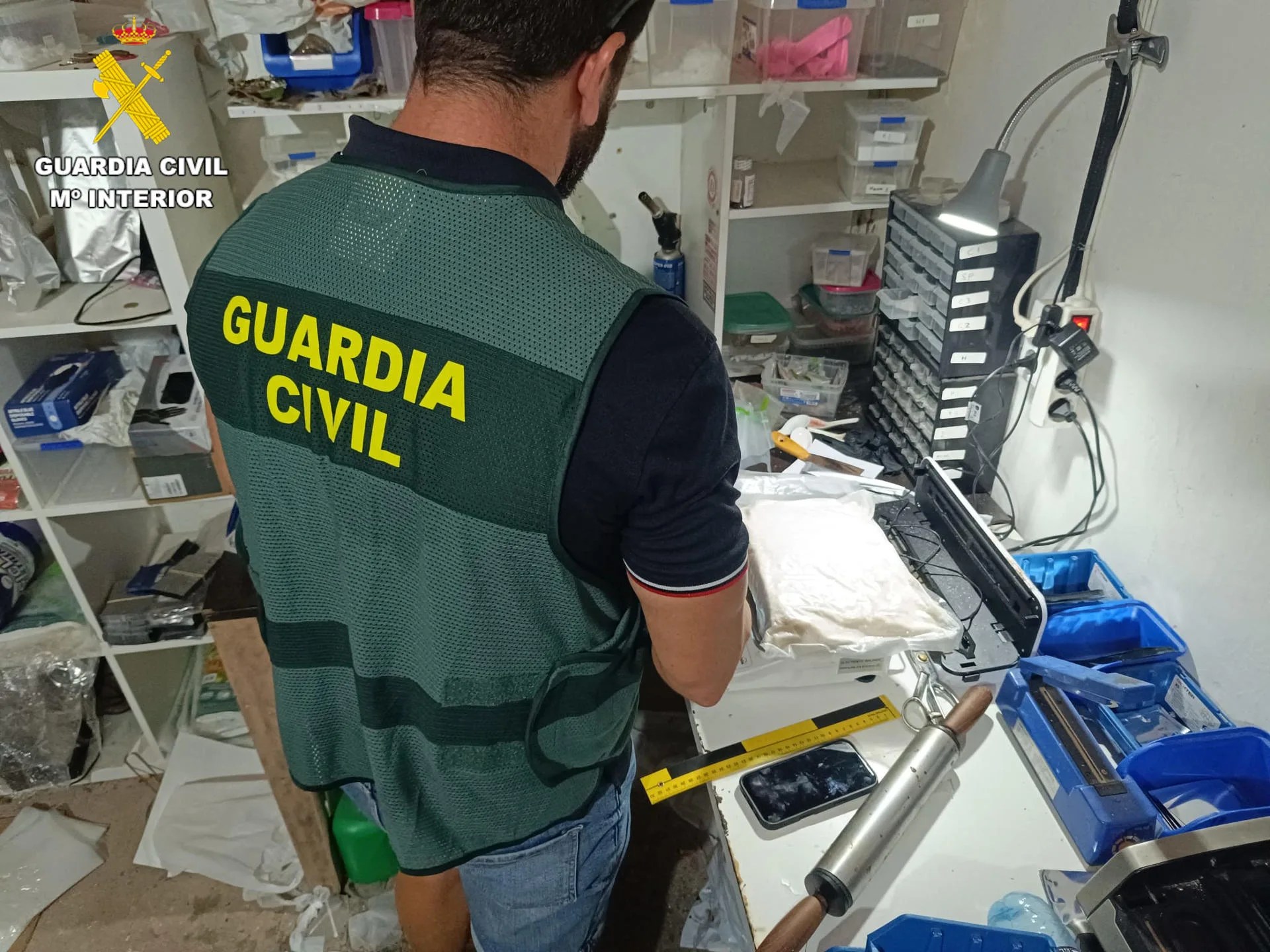 Imagen de la operación facilitada por la Guardia Civil.
