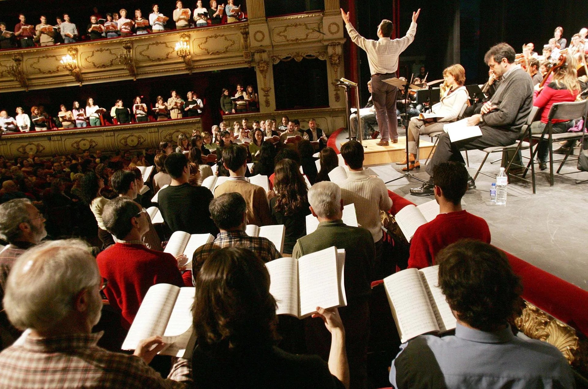 Concierto en el Teatro Principal de Valencia. EFE/Juan Carlos Cárdenas/Archivo
