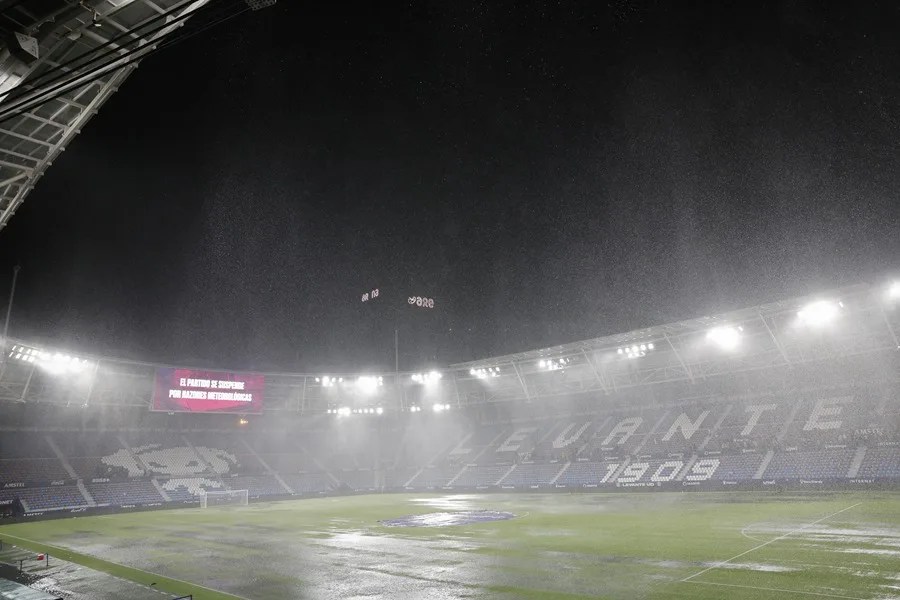 Suspendido el Levante-Athletic Club por las fuertes lluvias.