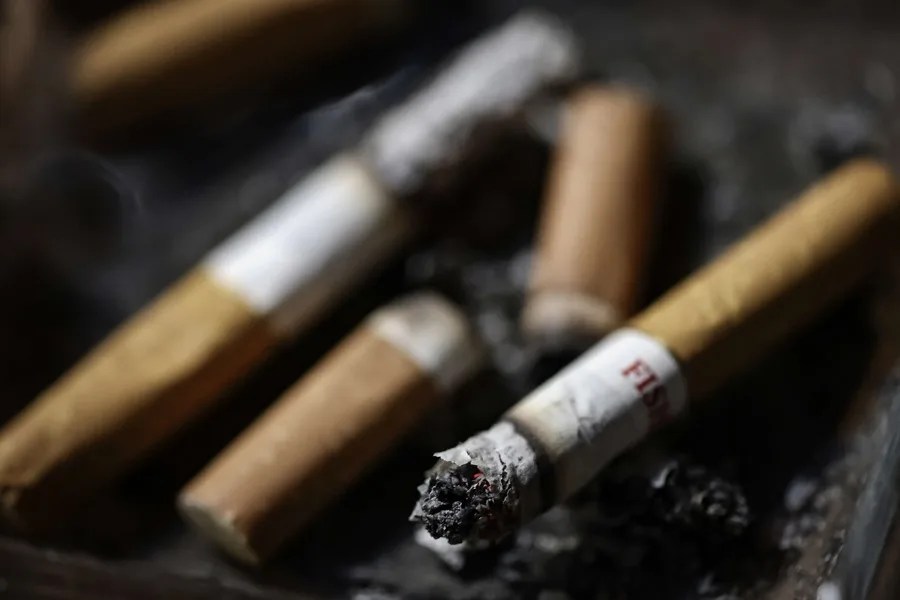 Tres macroestudios muestran que el consumo de tabaco y vapers comienza cada vez más pronto
