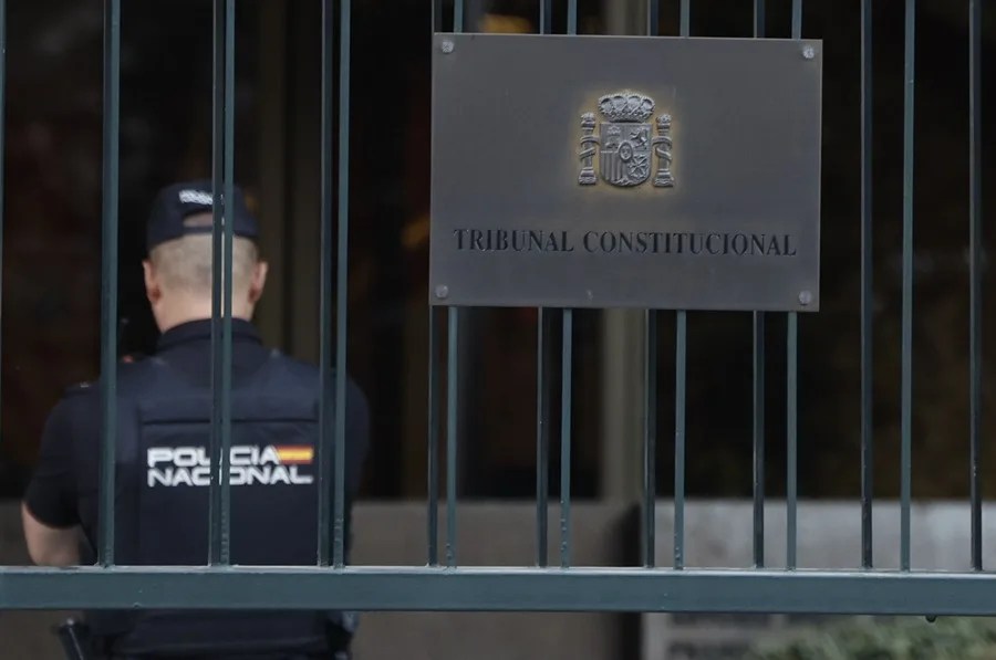 Entrada principal del Tribunal Constitucional