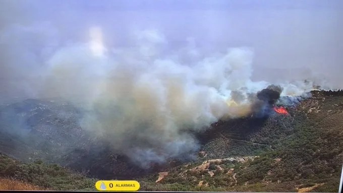 Imagen del incendio de Cazadores difundida por el Ayuntamiento de Telde.