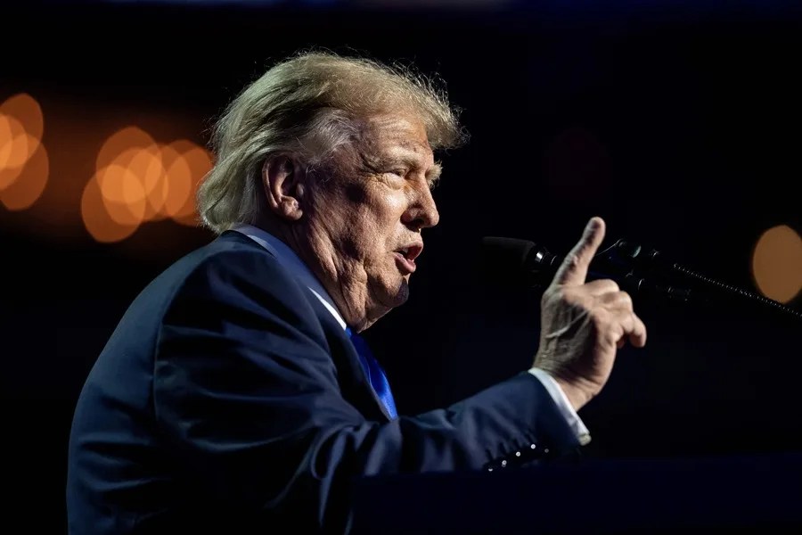 Trump pide al Supremo permitir las deportaciones de migrantes a terceros países
