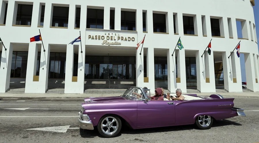 El turismo en Cuba sigue en caída, con un 37,2 % menos en los últimos siete meses