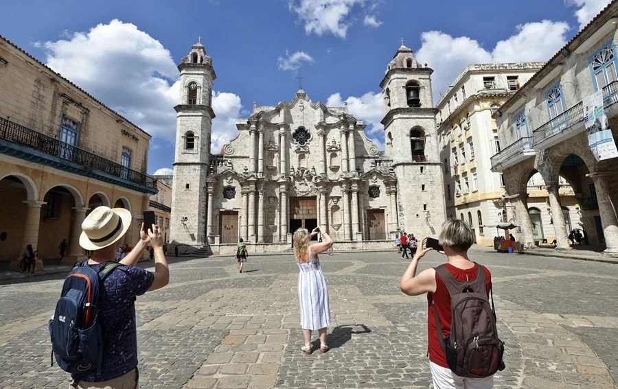 El turismo a Cuba cae en 2026 un 64 %, tras un agosto con apenas 30.490 visitantes