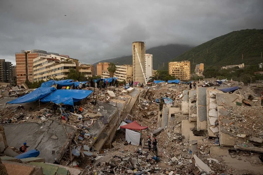 Venezuela anuncia la demolición de 39 edificios en la región más afectada por los terremotos