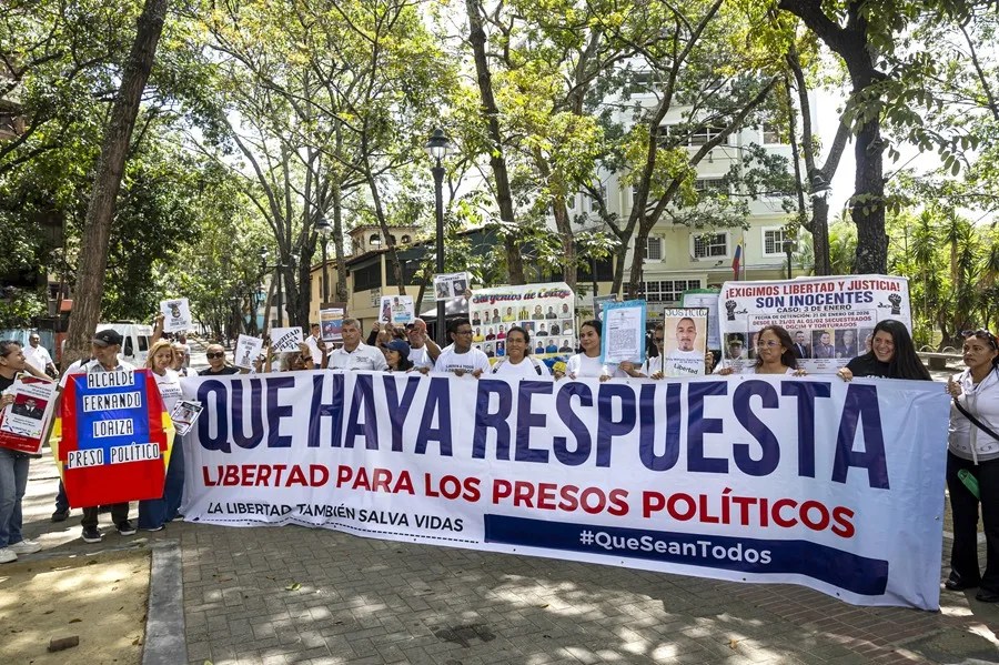 La defensora del pueblo de Venezuela dice que seguirá la revisión de los casos de los presos políticos