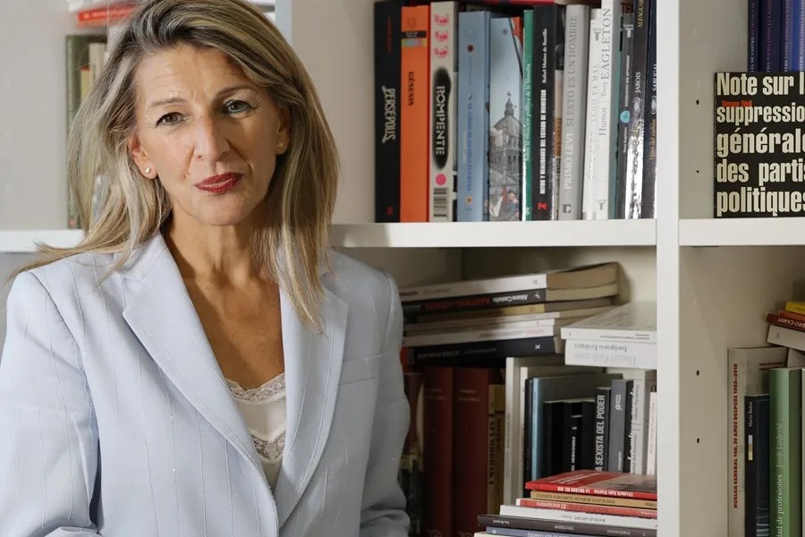 Yolanda Díaz, vicepresidenta segunda y ministra de Trabajo de España y candidata a dirigir la Organización Internacional del Trabajo, durante la entrevista con EFE.