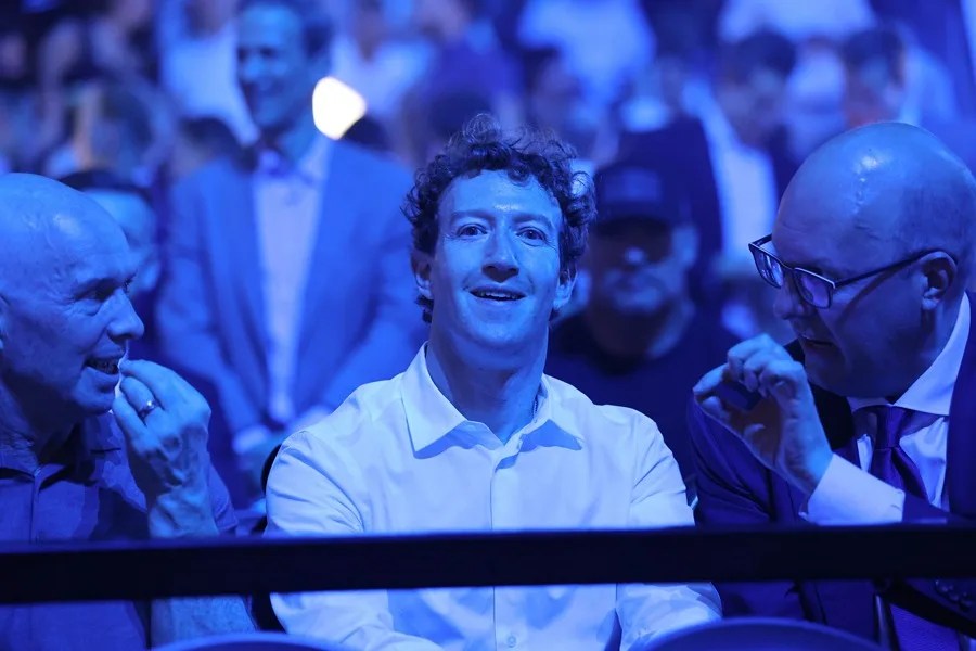 Zuckerberg defiende "empoderar a las personas" con la IA frente a los llamados a regularla