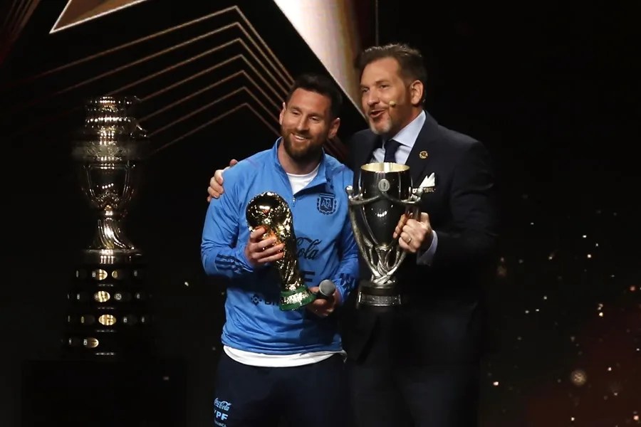 El presidente de la Conmebol desafía a Messi a jugar la Copa Libertadores