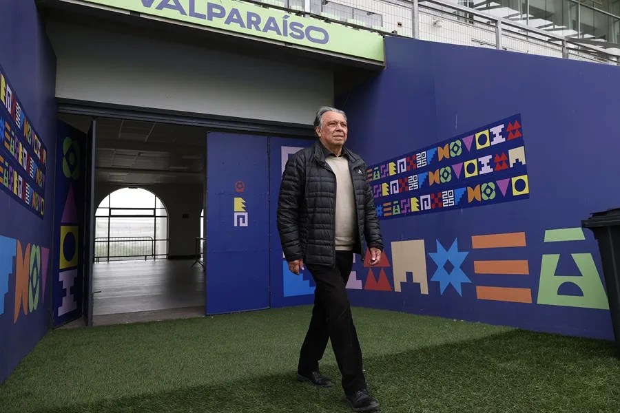 Elías Figueroa, a sus 80 años: de ser un niño con muletas a 'La Muralla Roja'