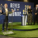 Imagen de archivo de la exposición en Pamplona con la Copa del Mundo de Fútbol 2026 ganada por España