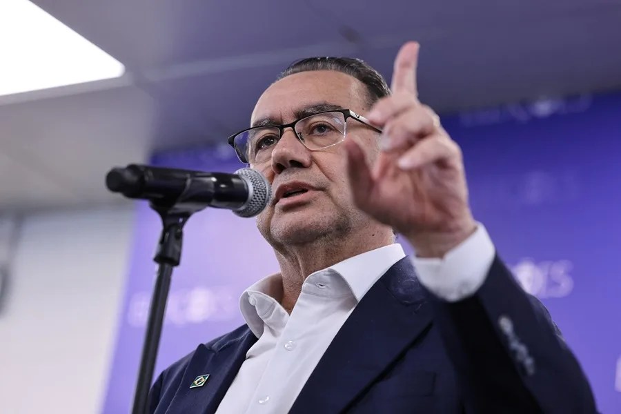 Candidatos derrotados descartan apoyar a Bolsonaro o a Lula