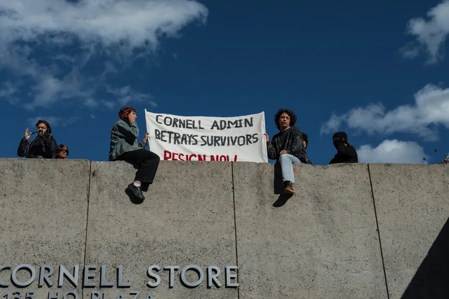 Estudiantes de Cornell se movilizan por Jane Doe tras la denuncia de violación
