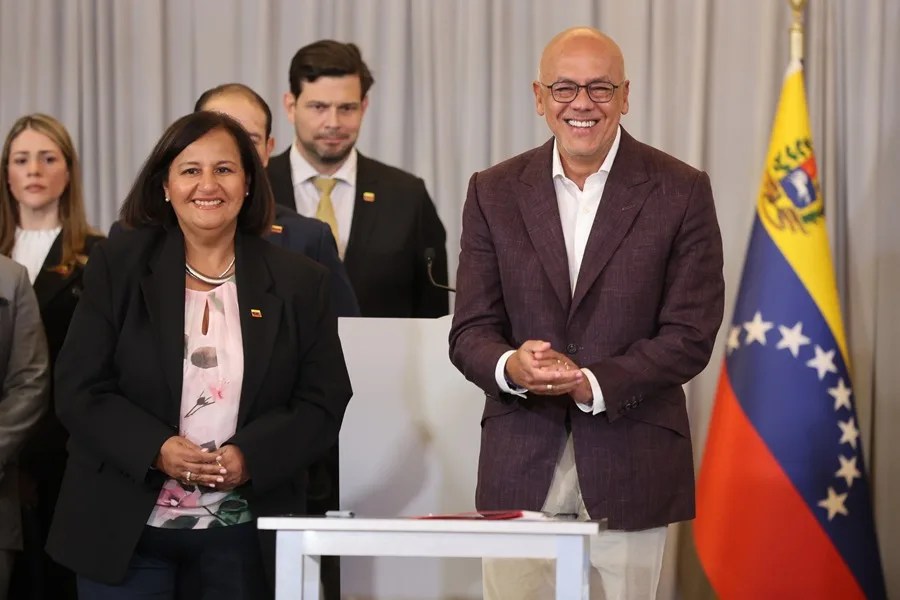 El chavismo y la oposición culminan este miércoles la tercera ronda de diálogos