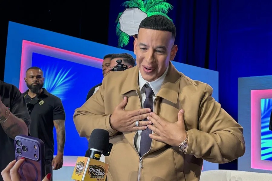 Daddy Yankee anuncia nuevo disco: 'La Postal'