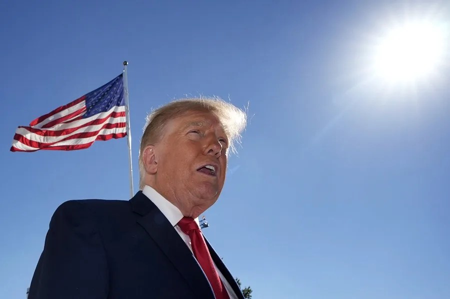 Donald Trump quiere que Abdul El-Sayed pase por un detector de metales si gana las elecciones en Michigan