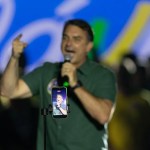 Bolsonaro acepta levantar su secreto teléfonico y bancario desde 2003 si Lula lo hace igual