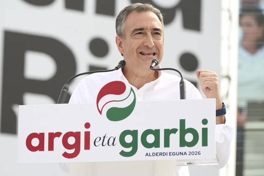 El presidente del PNV, Aitor Esteban, en 'Alderdi Eguna' (Día del partido). EFE / L. Rico
