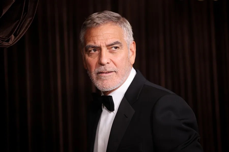George Clooney filma en un pueblo de Nueva Jersey su nueva película basada en un bestseller