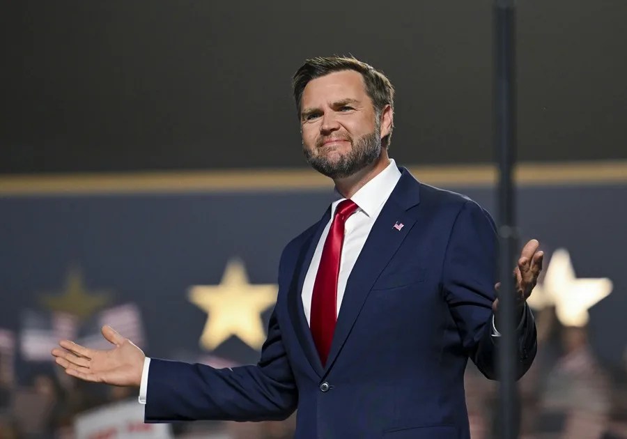 JD Vance dice que si se presenta a la presidencia de EE.UU. cree que Trump lo respaldaría