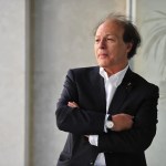 El Gobierno español adquiere el fondo del escritor Javier Marías por medio millón de euros