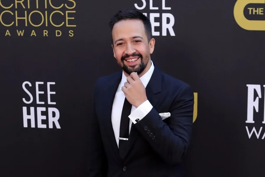El dramaturgo Lin-Manuel Miranda llevará 'Warriors' a Broadway en 2027