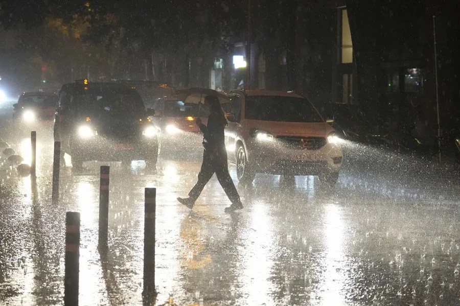 Barcelona y su entorno viven el día más lluvioso de los últimos veinte años