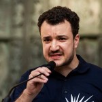 El activista palestino Mahmoud Khalil pide al Supremo de EE.UU. evaluar su potencial deportación